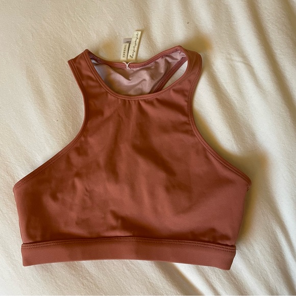 Sports Bra Pink - Picture 2 of 4